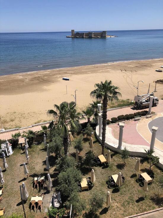 Peri Hotel