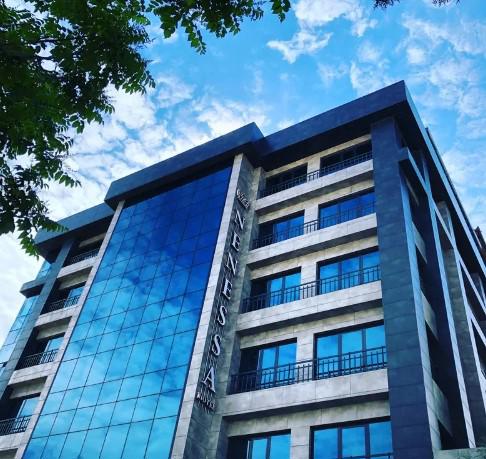 Nenessa Hotel