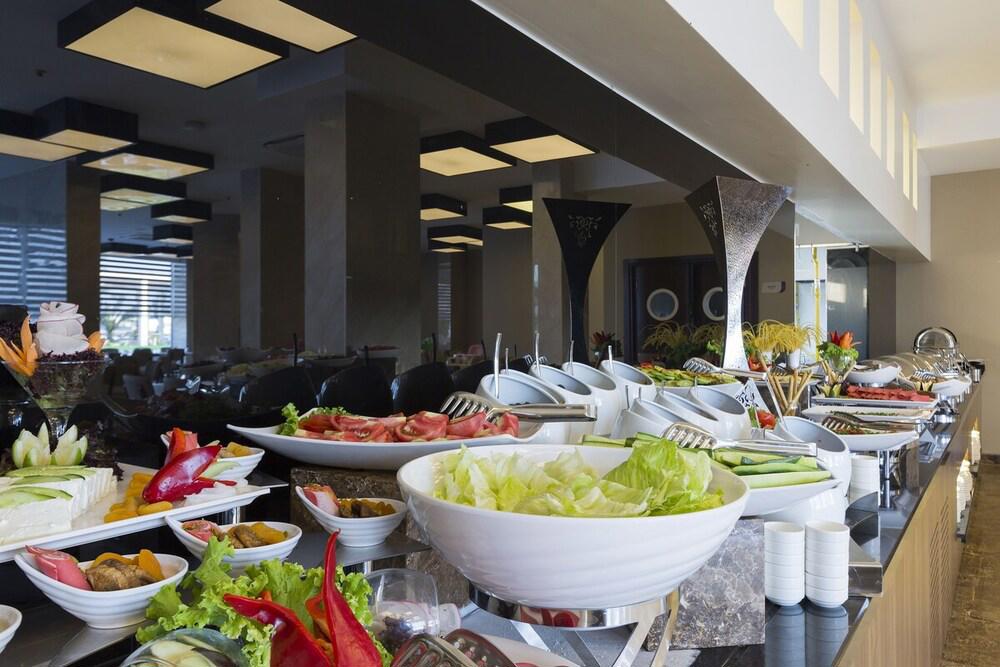 Marpessa Blue Beach Hotel