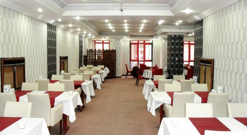 Yakut Hotel
