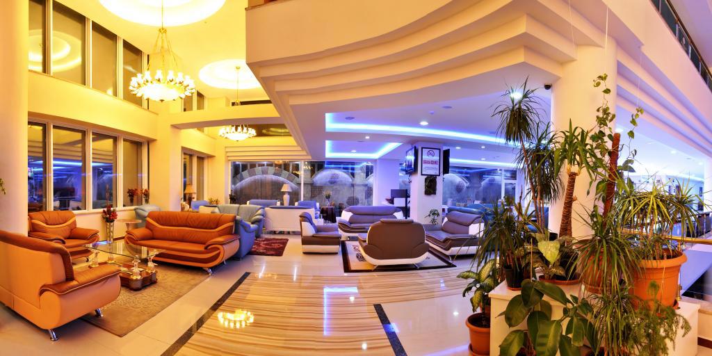 Demosan Hotel