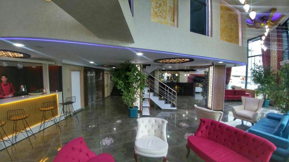 Crystall Hotel