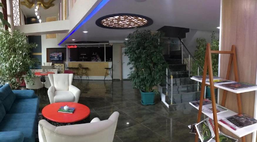 Crystall Hotel