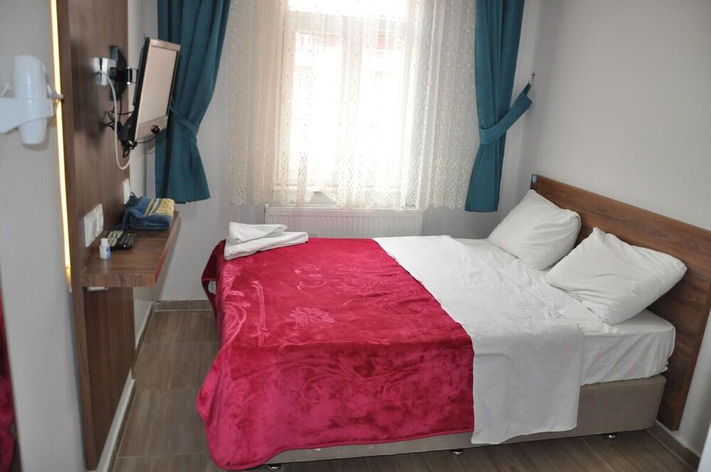 Hotel Altuğ