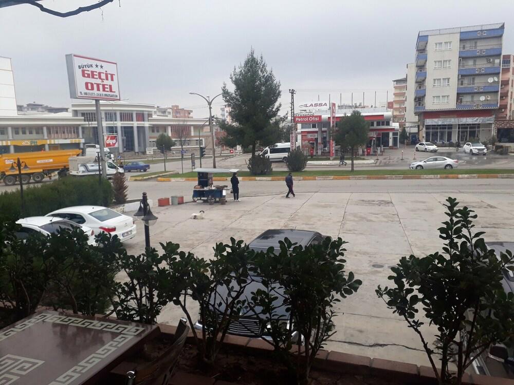 Büyük Geçit Hotel