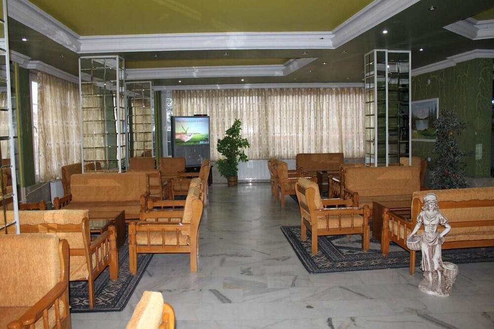 Büyük Geçit Hotel