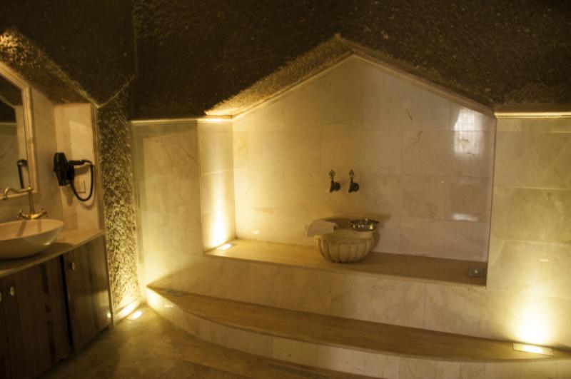 Empire Cave Hotel