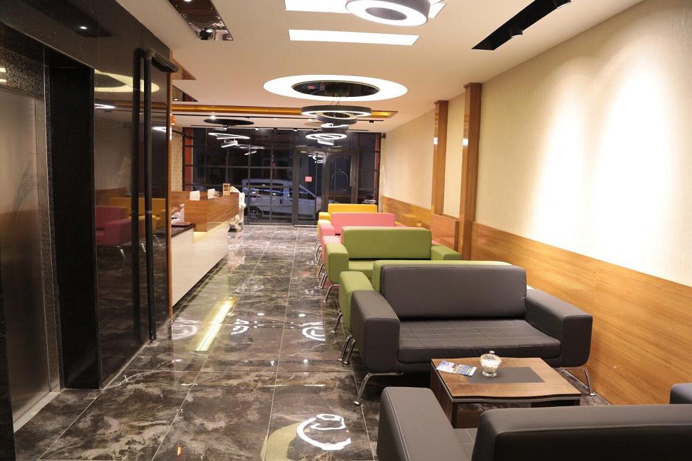 Van Suites Hotel