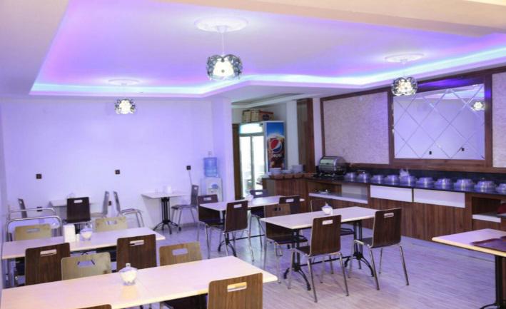 Van Suites Hotel