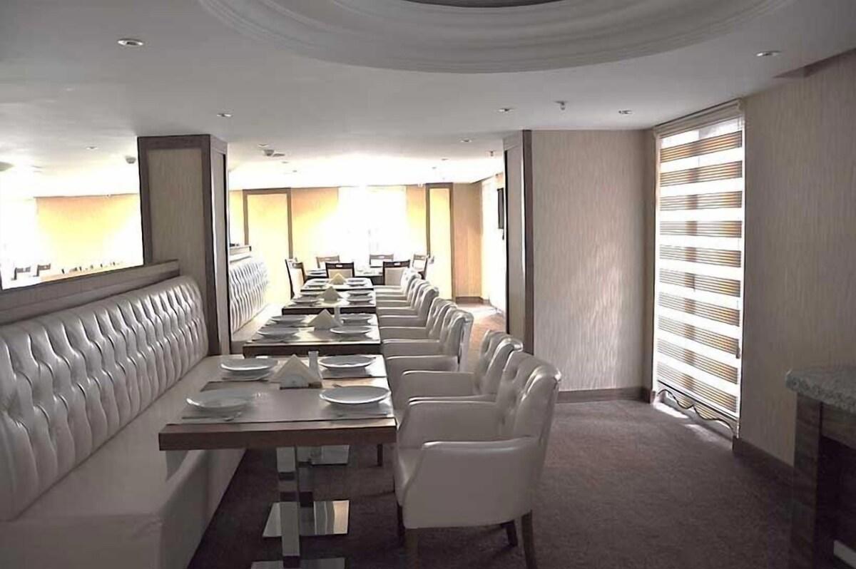 Turist Hotel