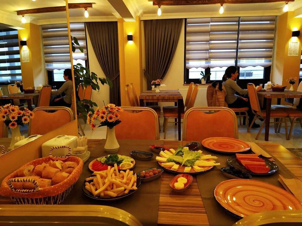 Grand Krone Hotel