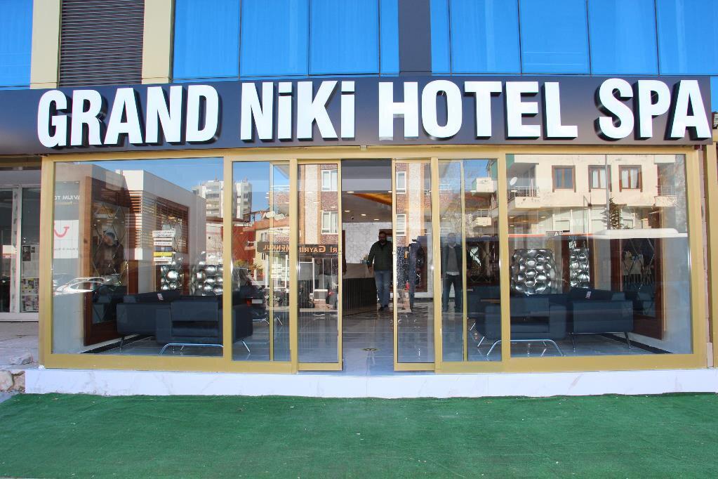 Grand Niki Hotel & Spa