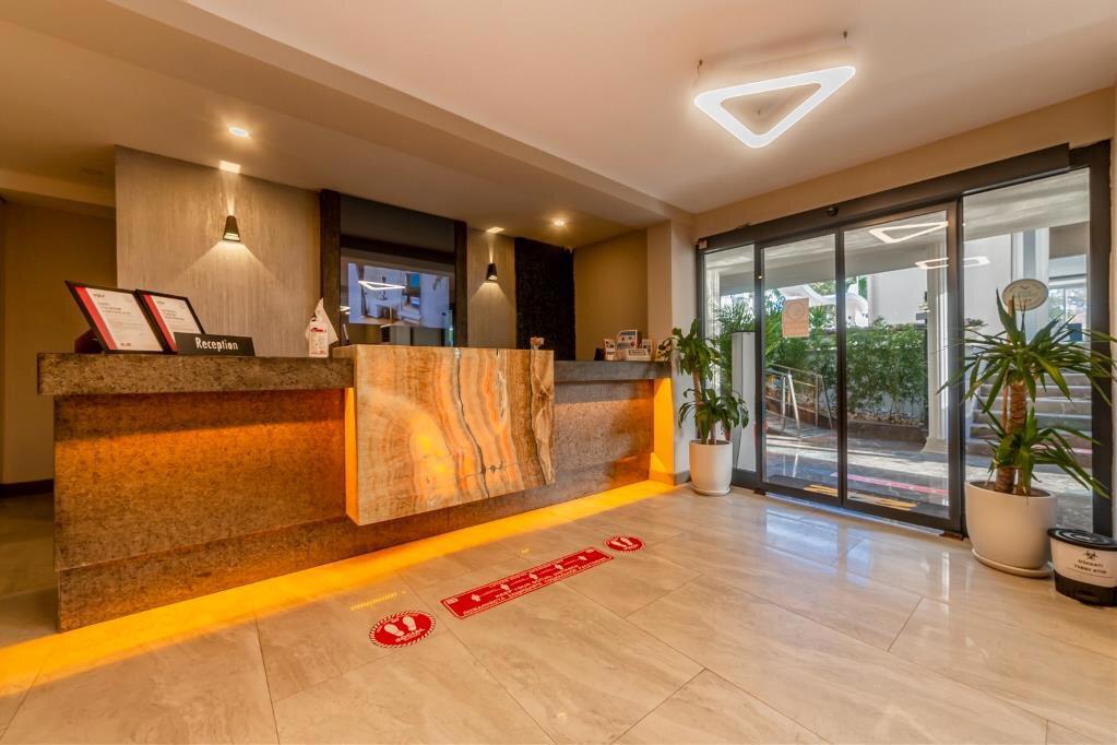 Tema 242 Hotel