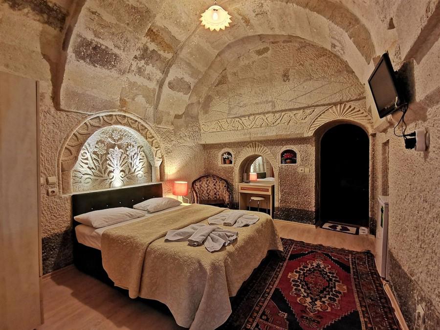 Falcon Cave Suites