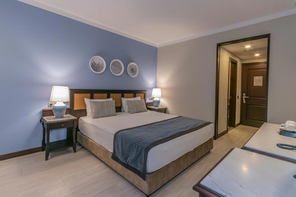 Lara Park Hotel