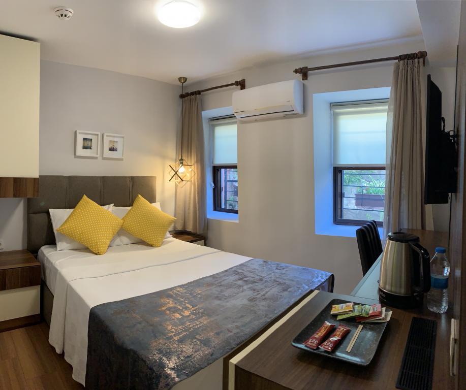Mono Hotel