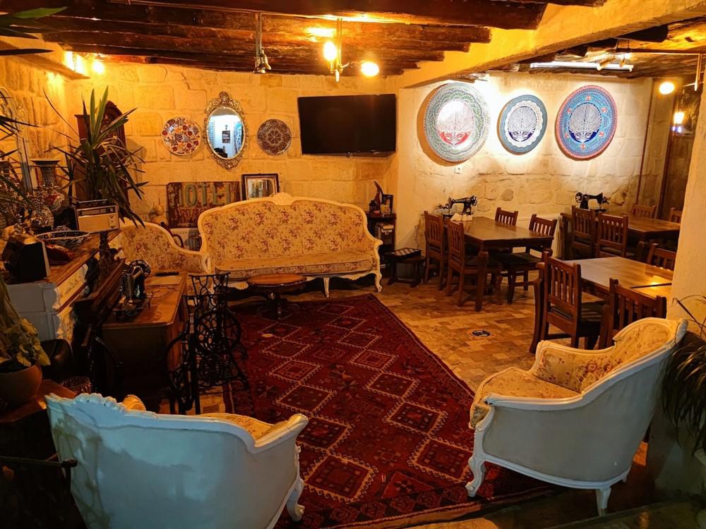 The Red Horse Hotel