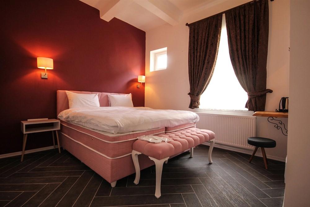 The Red Horse Hotel