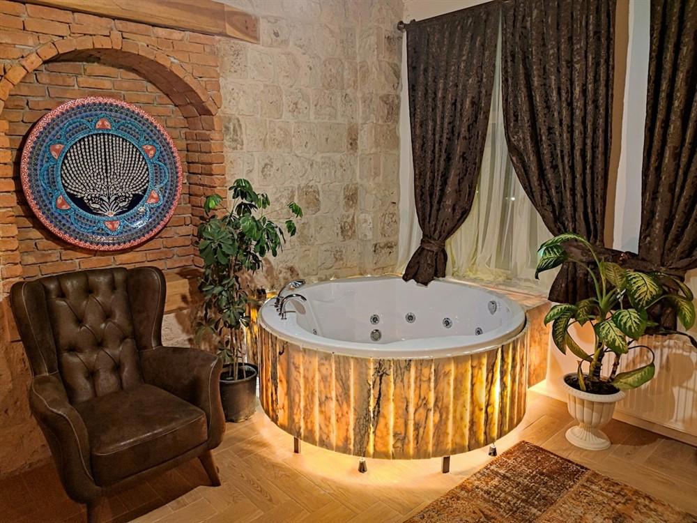 The Red Horse Hotel