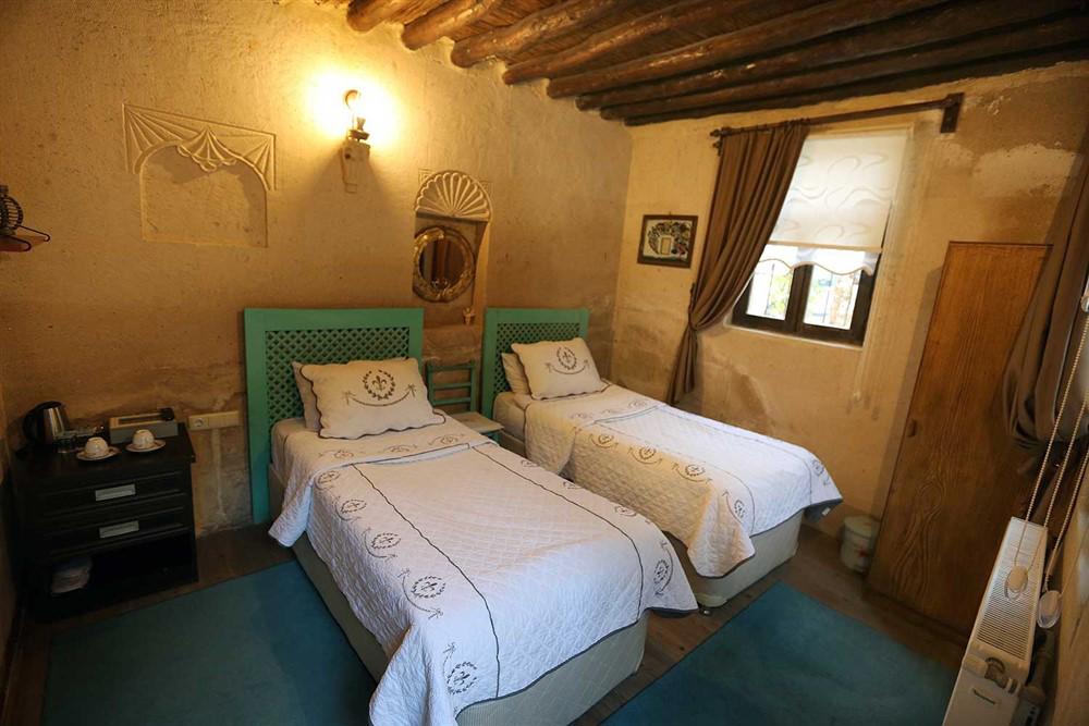 Antik Cave House