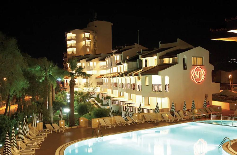 Sentinus Beach Hotel