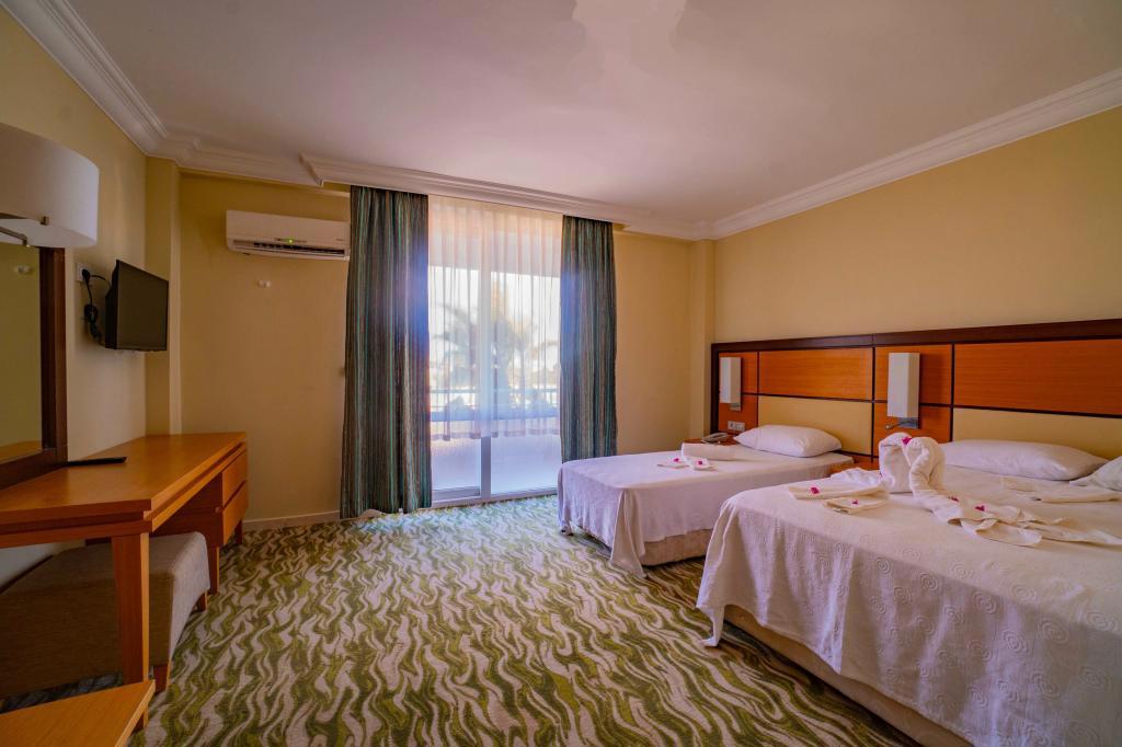 Prenses Sealine Beach Hotel