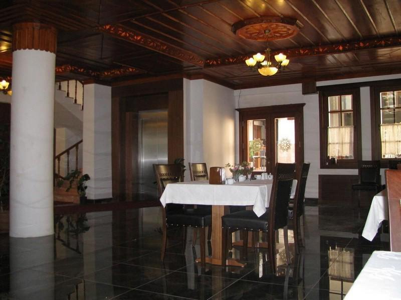 Simre Otel