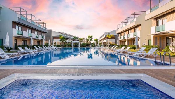 Veranda Suites