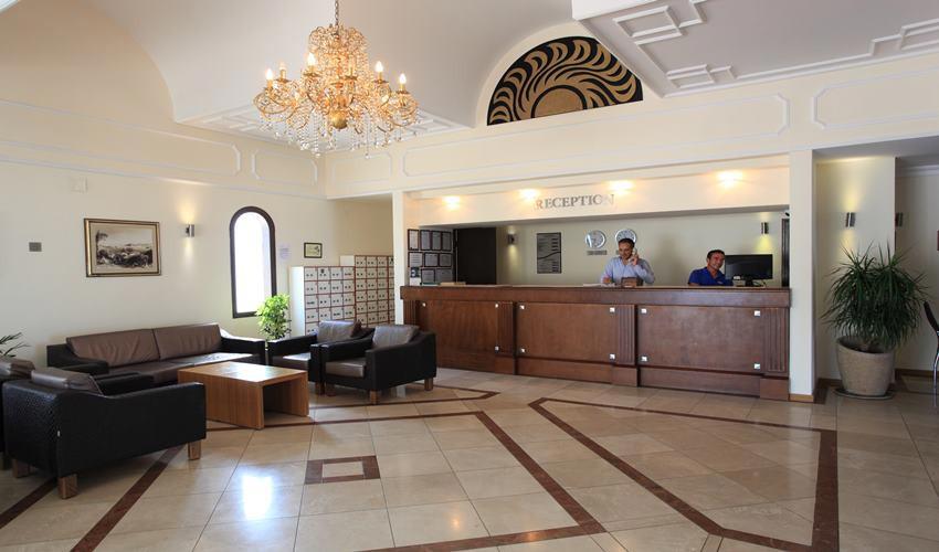 Golden Day Wings Hotel
