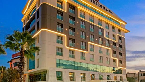 B Business Hotel & Spa