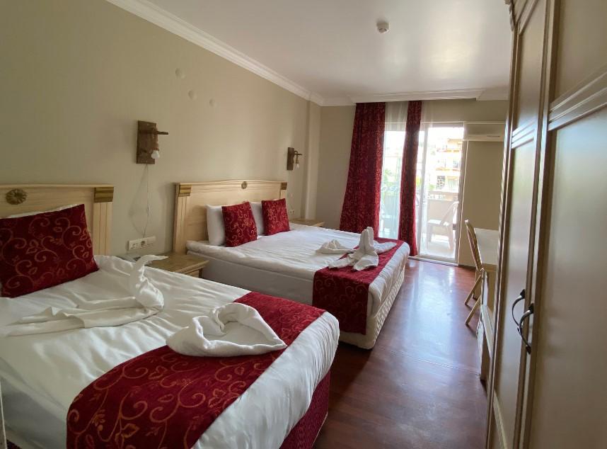 Duqqan Deluxe Hotel