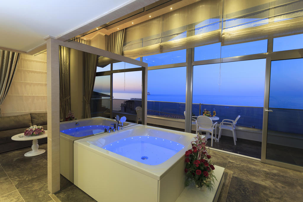 Xperia Saray Beach Hotel