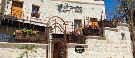 Vigneron Cave Hotel