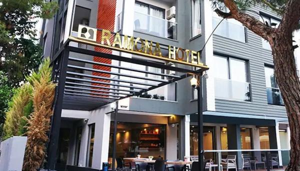 Ramona Lara Hotel