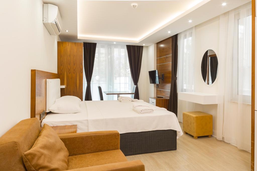 Tema Lara Hotels