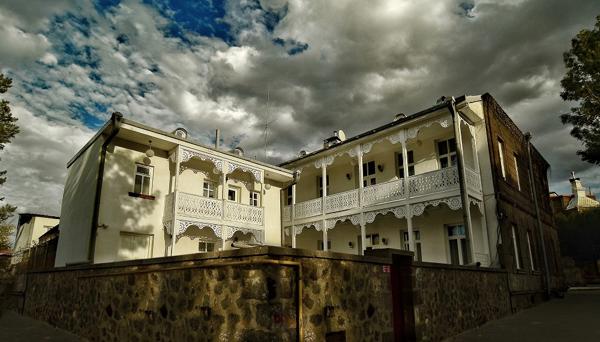 Kar's Otel