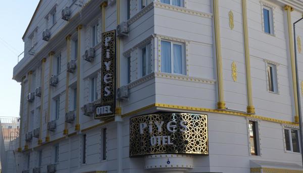 Piyes Otel