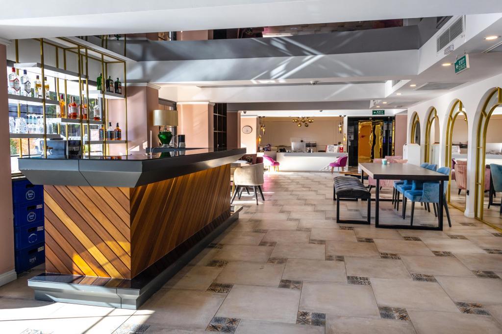 Espina Hotel