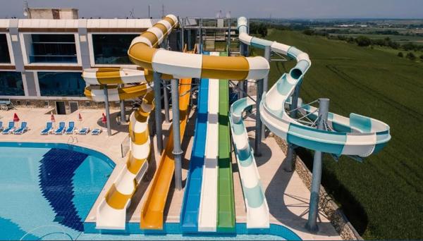 Green Aqua Park