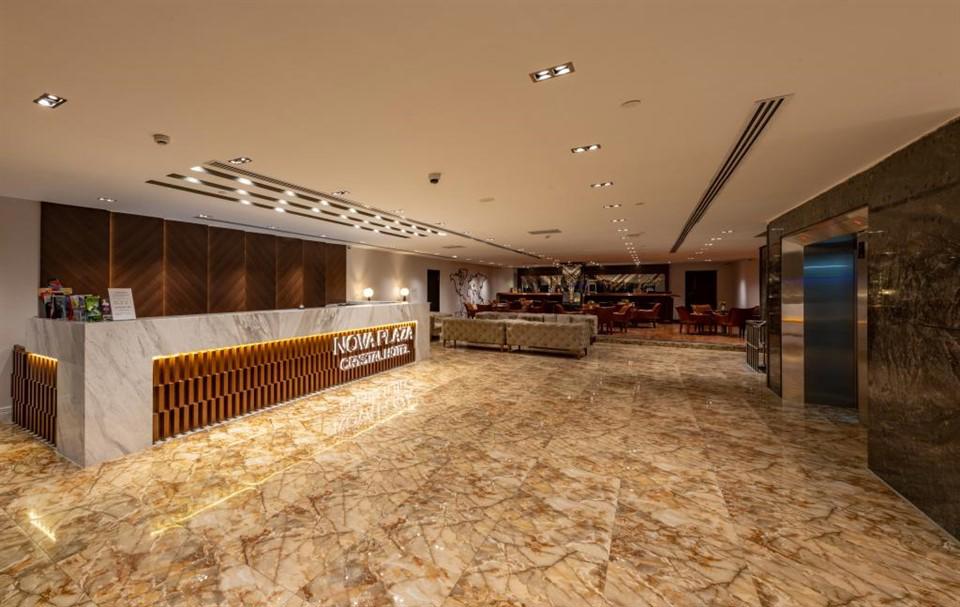 Revia Square Hotel