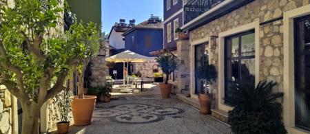 Fiore Garden Suites