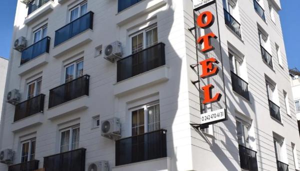 Bone Apart Otel