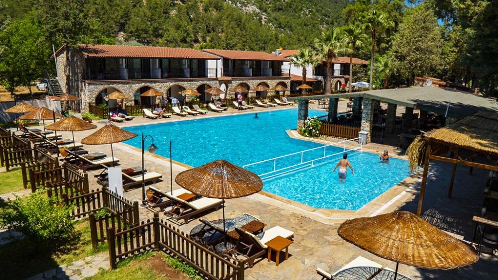 Alados Otel