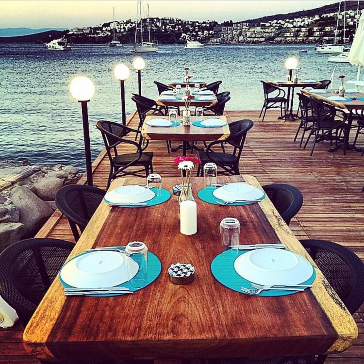 Estrella Beach Hotel