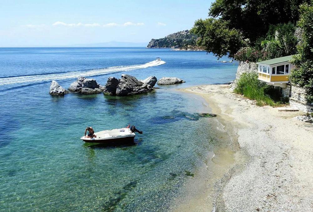 Mola Hotel