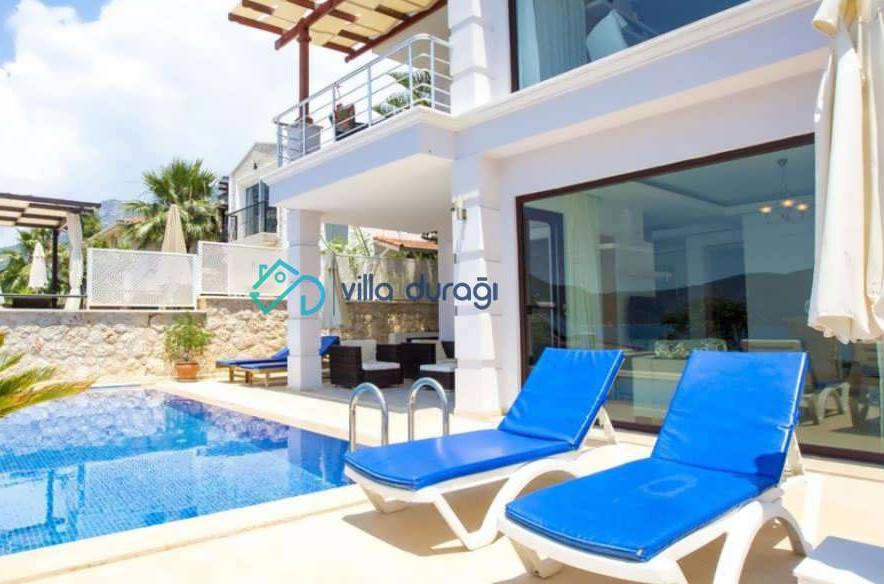 Villa Gülbay by Villadurağı