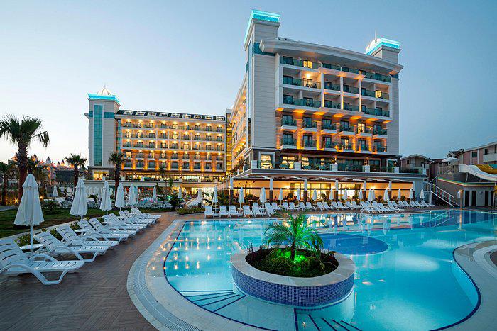 Luna Blanca Resort & Spa