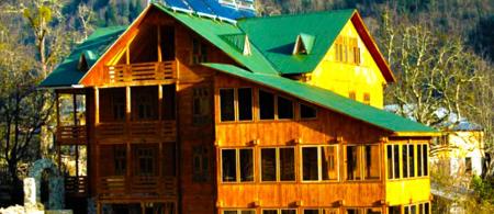 Macahel Green Roof Hotel