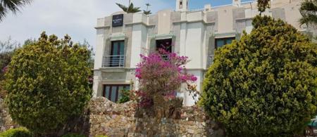 Maira Beach Hotel