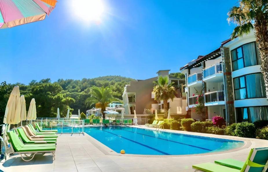 Azure Palm Resort